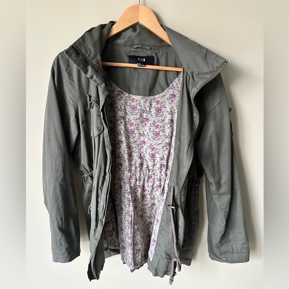 Forever 21 Utility Jacket Green  Size Small - Picture 2 of 4